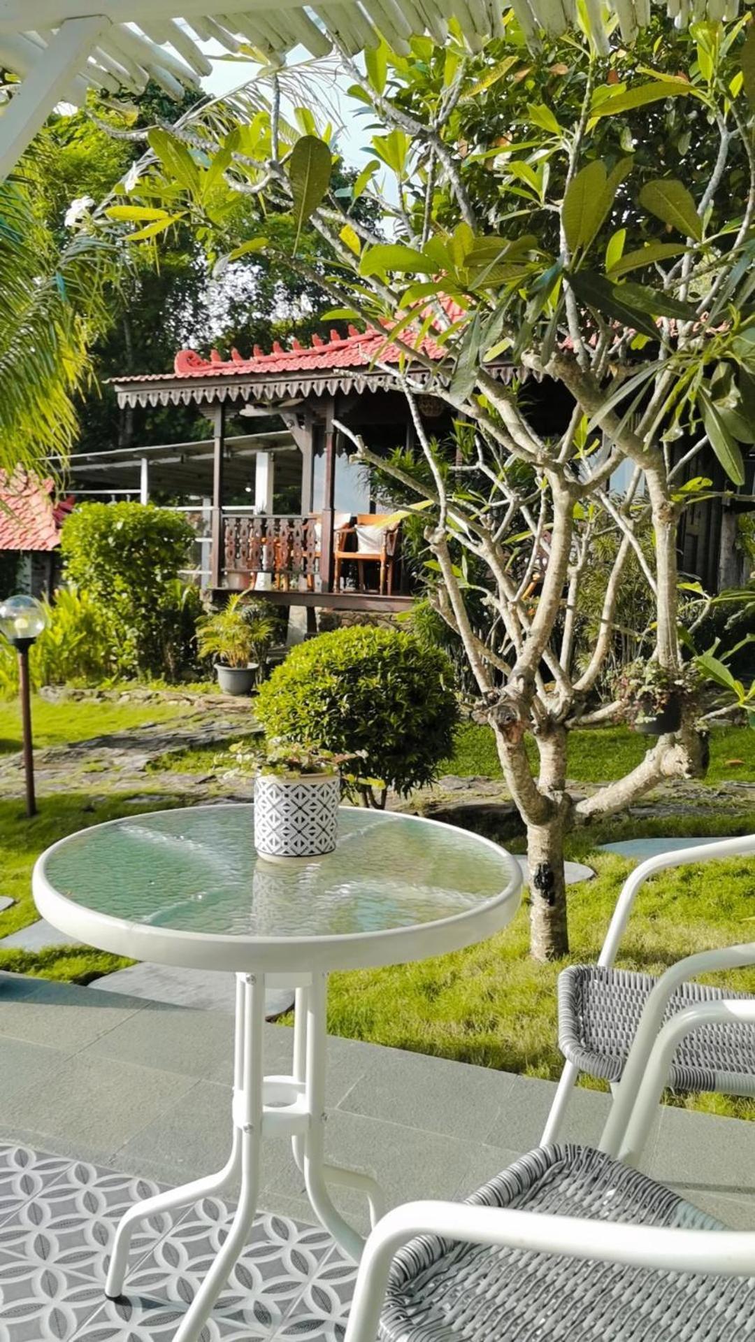 Mirabelle Joglo Village Karimunjawa Exterior foto